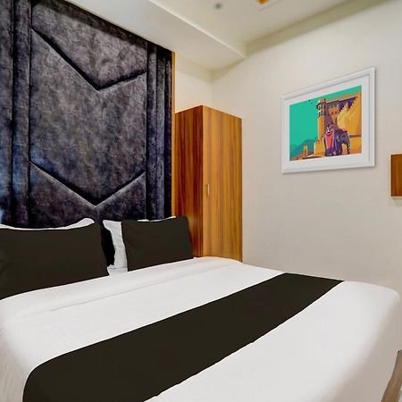 Hotel O Sun Light Ahmedabad Bagian luar foto