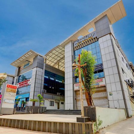 Hotel O Sun Light Ahmedabad Bagian luar foto